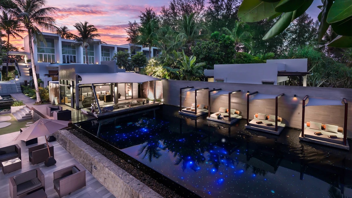 Aleenta-Phuket-Resort-Sunset