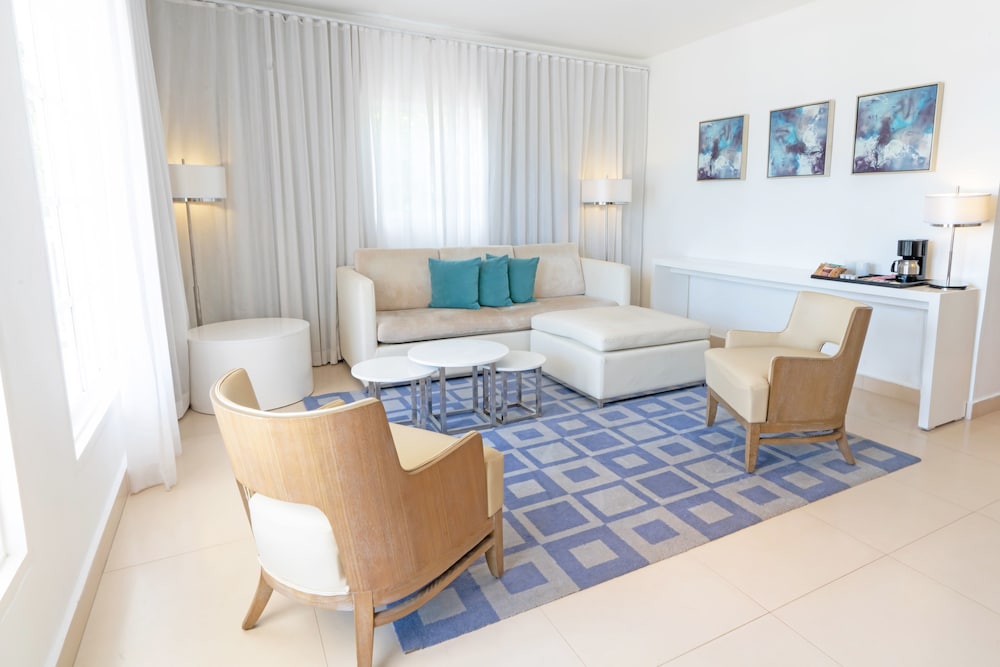 Azul-Beach-Jamaica-suite