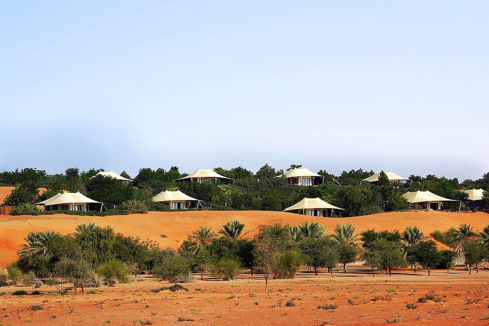 al-maha-desert-resort-experience