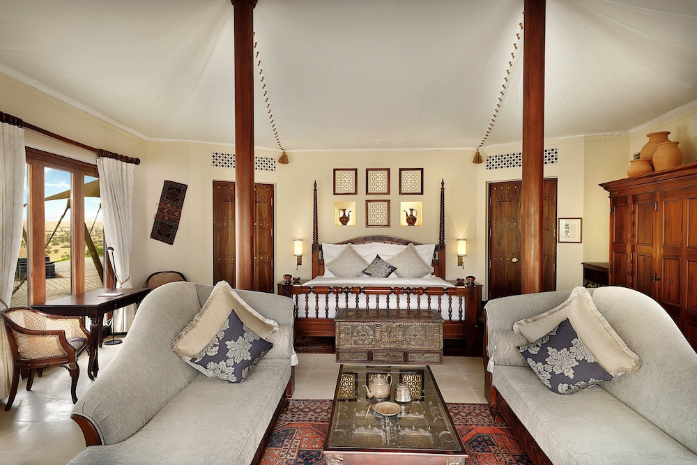 al-maha-desert-resort-tented-suite