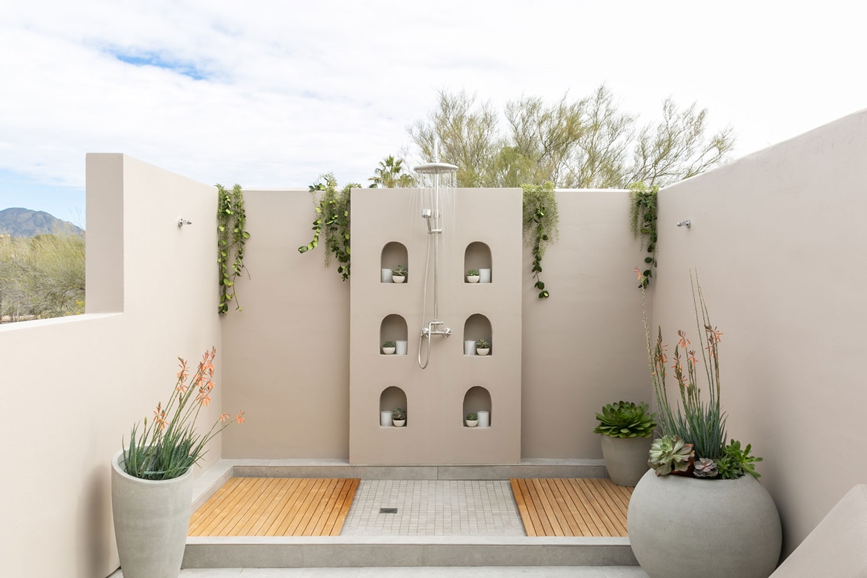 Civina-Wellness-Resort-Outdoor-Shower