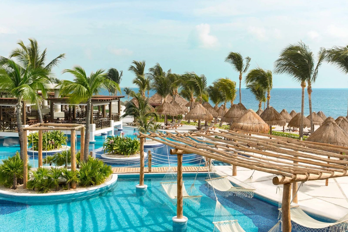 Excellence-Playa-Mujeres-Pool