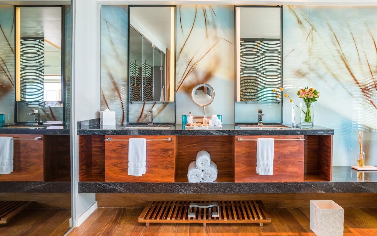 live aqua cancun bathroom