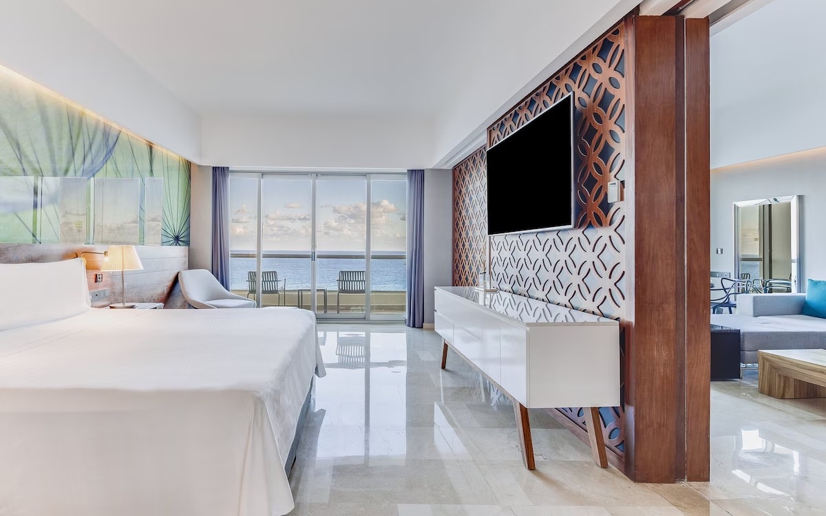 live aqua cancun master suite