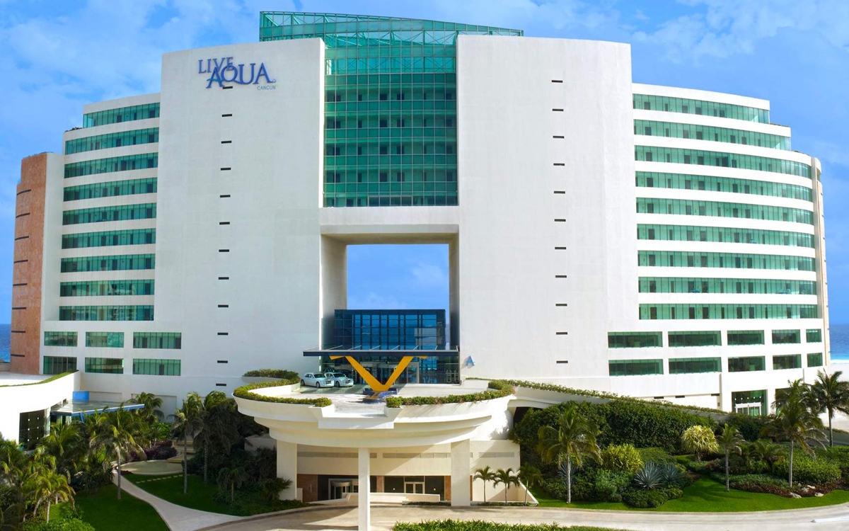 live aqua cancun exterior