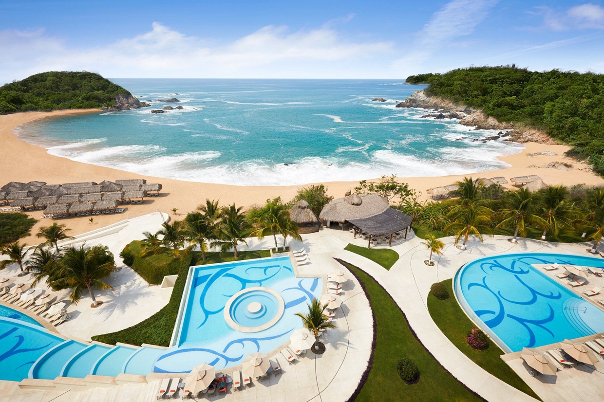 Secrets-Huatulco-Resort-Spa-Beach