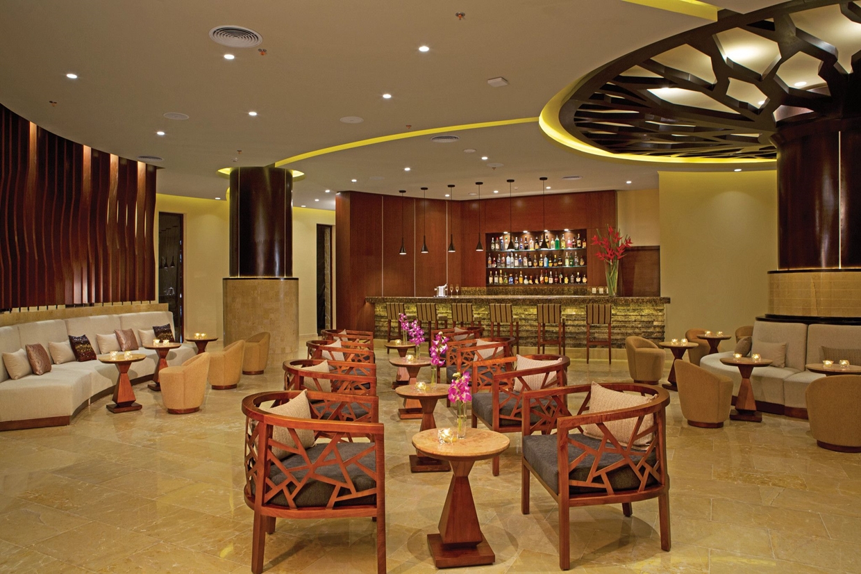 Secrets-Playa-Mujeres-Cancun-Rendezvous-Bar