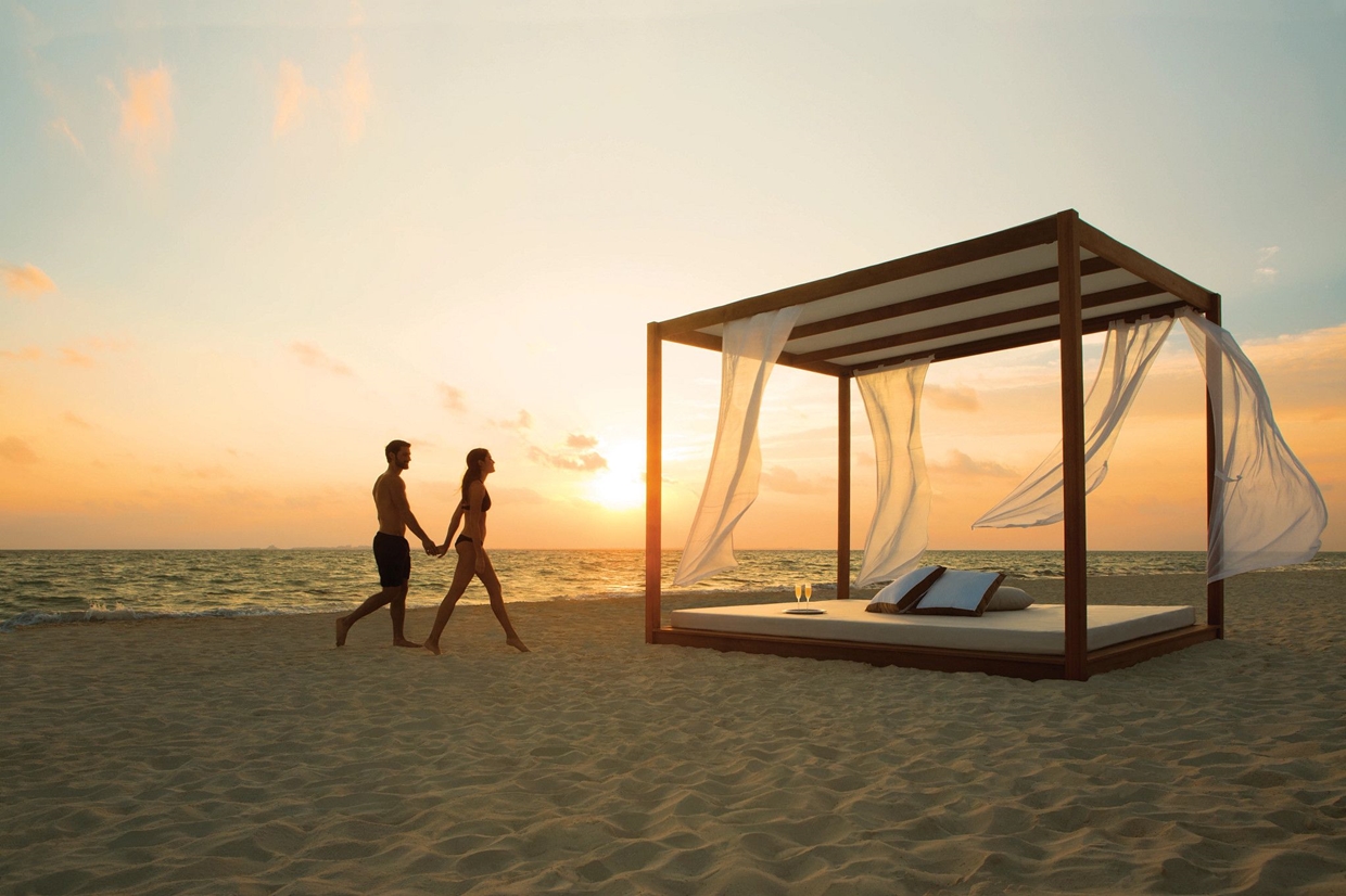 Secrets-Playa-Mujeres-Cancun-Romantic-Sunset