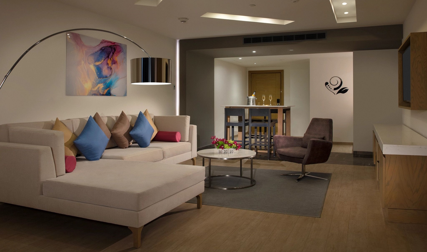 Secrets-Riviera-Cancun-Resort-Master-Suite-Living-Room
