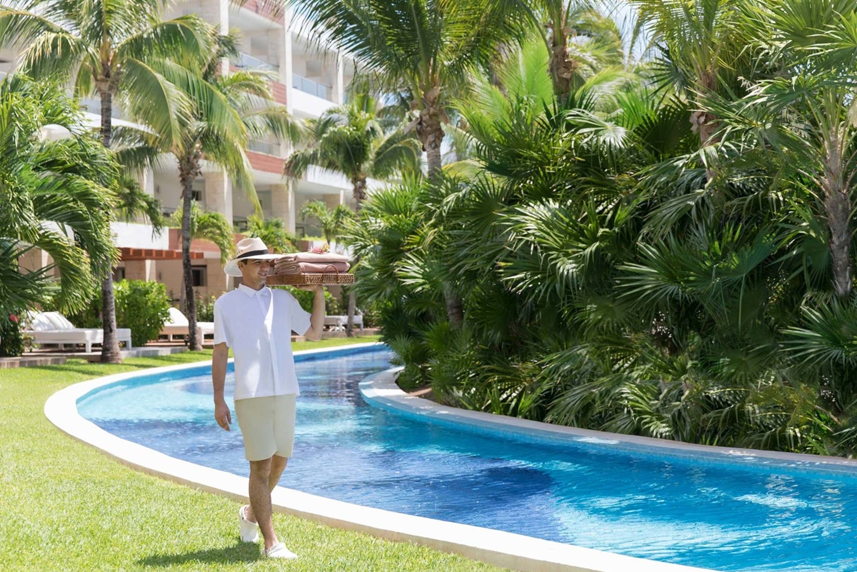 excellence-playa-mujeres-concierge