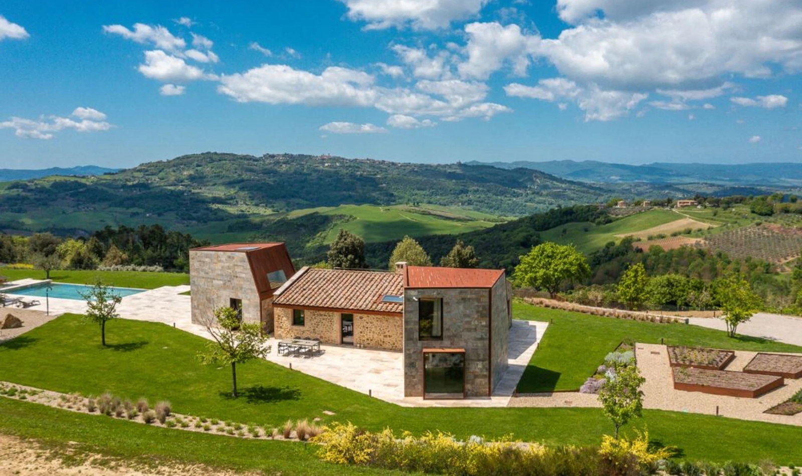 Villa-Parnaso-di-Volterra-Italy