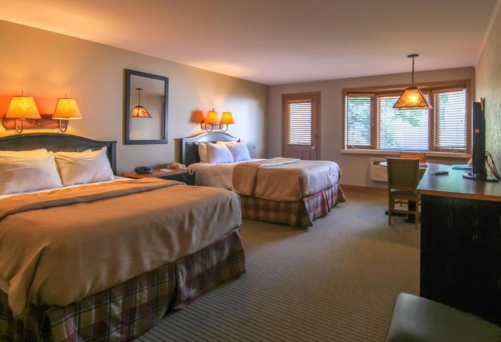 Crystal-Mountain-Resort-Bedroom