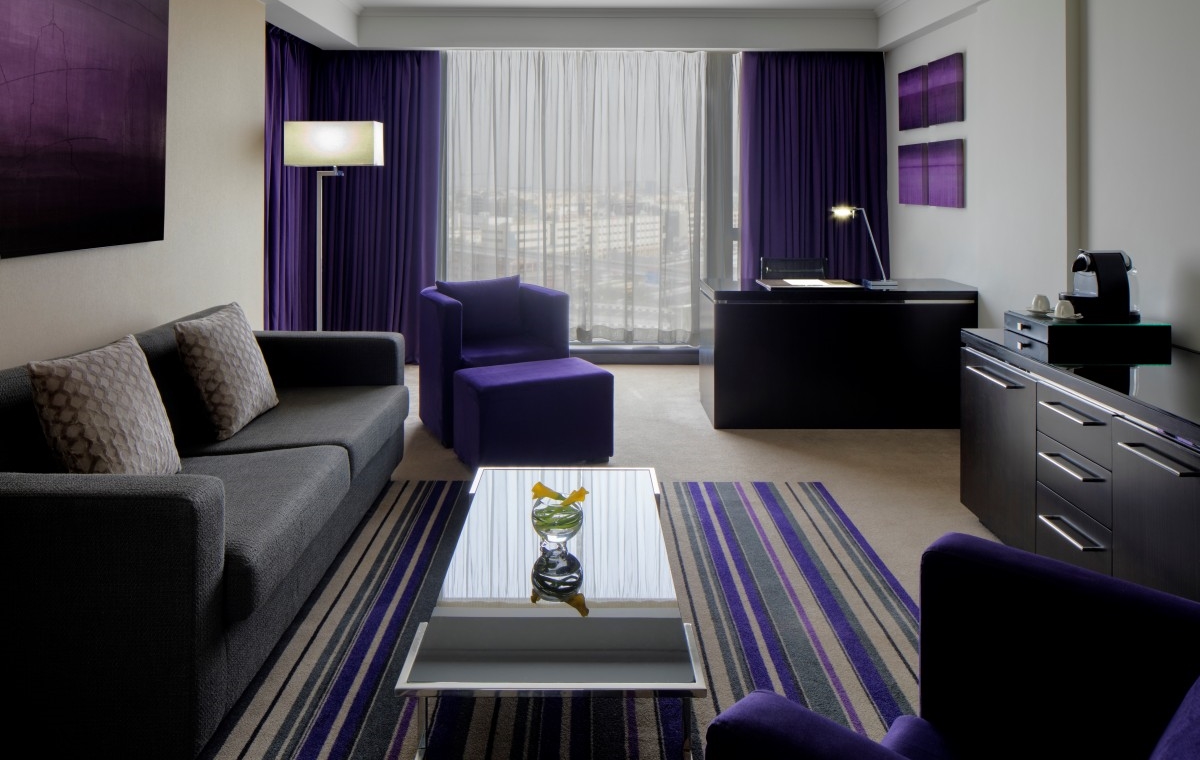 Pullman-Dubai-Creek-City-Center-Suite